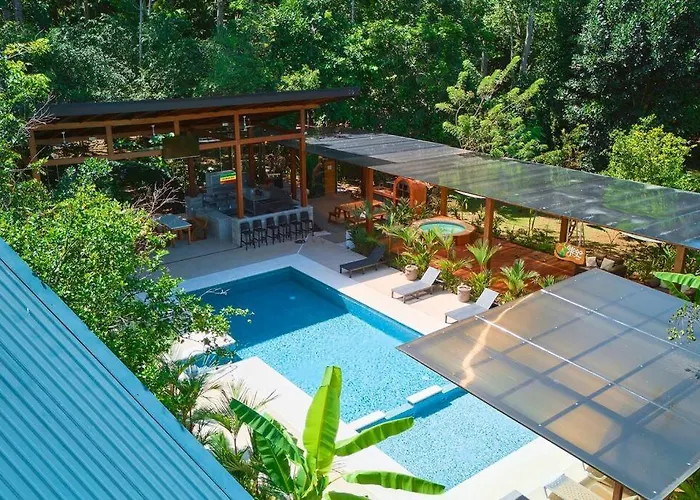 Casa Kristel - Exquisite Villa Getaway