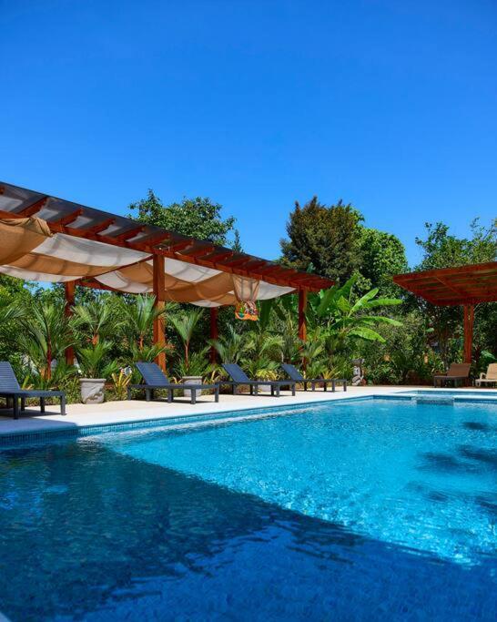 Casa Kristel - Exquisite Getaway Holiday home *